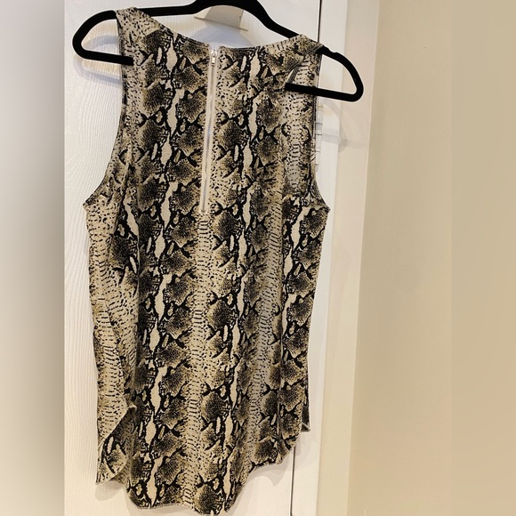 Blouse tank top (large) - Picture 3 of 3